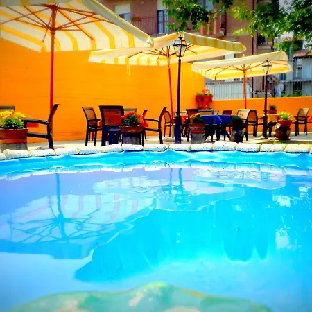 Aparthotel Residence Le Betulle Cisterna dʼAsti