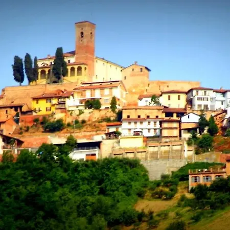 Aparthotel Residence Le Betulle Cisterna dʼAsti